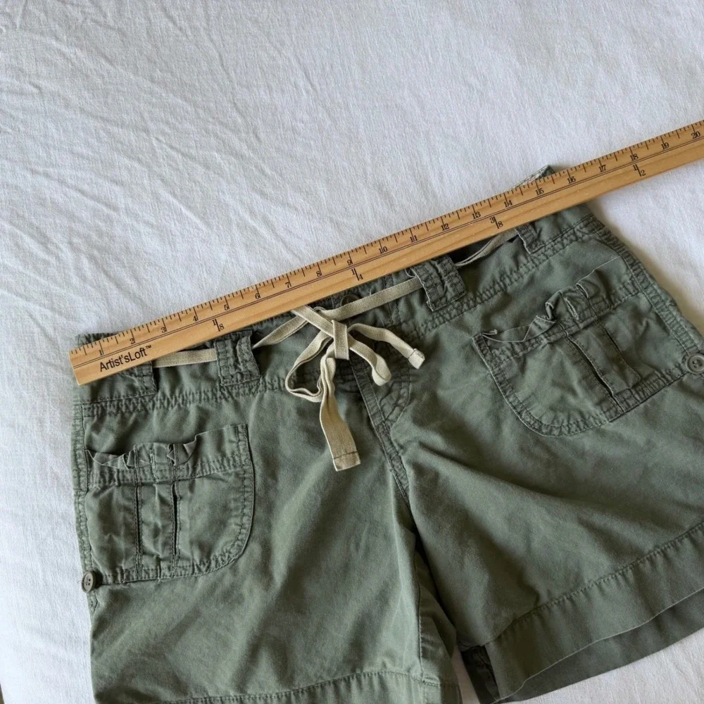 Y2K Charlotte Russe Cargo Utility Shorts Green Drawstring‎ Floral Waistband